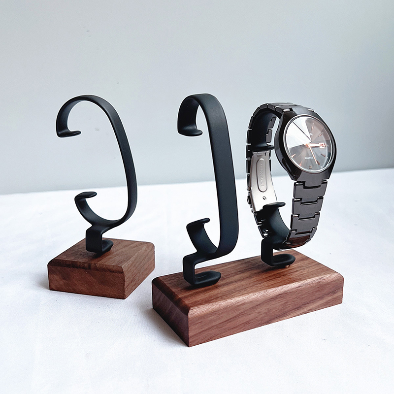 Jewelry And Watches Inc - Houten C-vormige sieradenstandaard van massief hout,