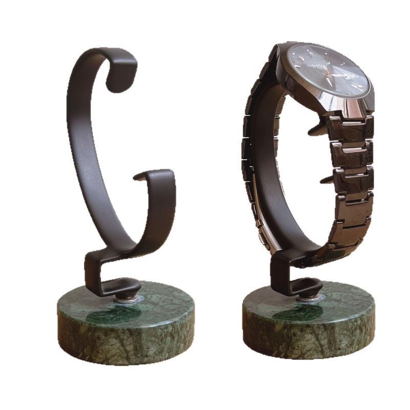Horloge displaystandaard met m - Jewelry And Watches Inc recensie en prijs